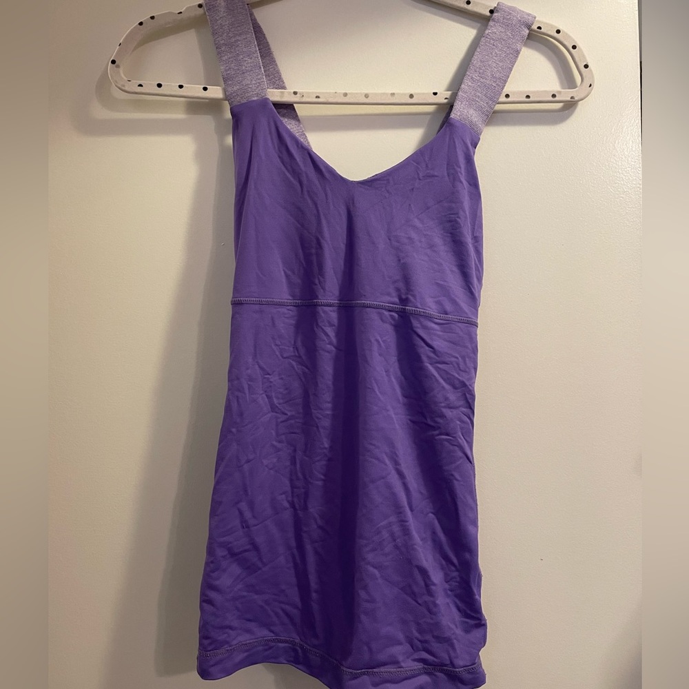 Lululemon workout top